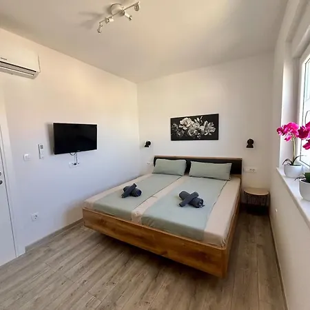 Appartement Mali Bei 300m Zum Sandstrand Nin