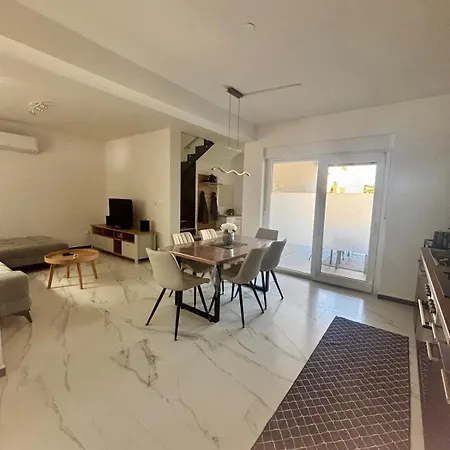 Mali Bei 300m Zum Sandstrand Appartement