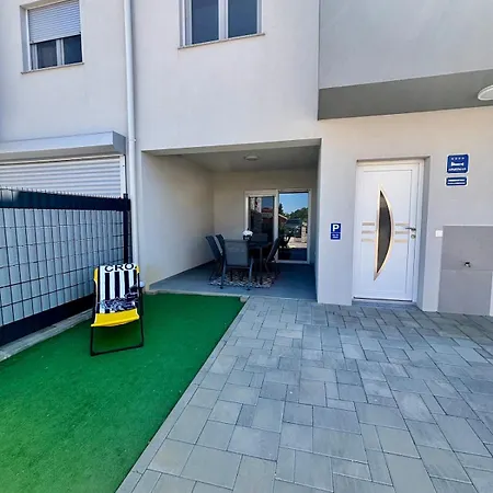 Mali Bei 300m Zum Sandstrand Appartement *