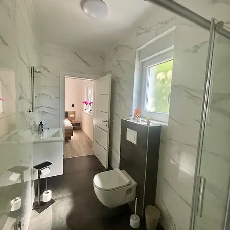 Apartamento Mali Bei 300m Zum Sandstrand Nin